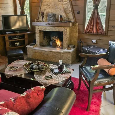 Feggarognemata * Ano Trikala