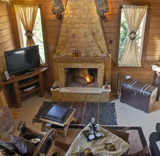 Feggarognemata 아파트 아노 트리칼라